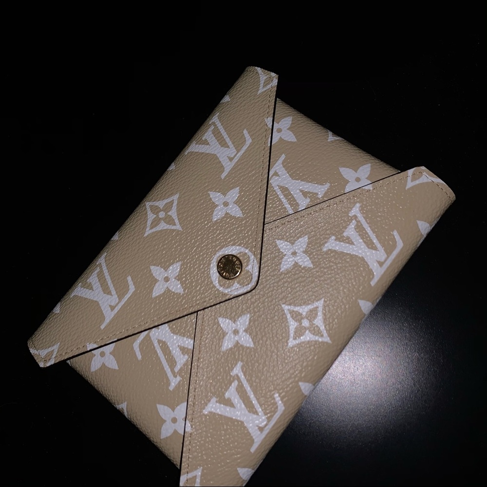 Louis Vuitton Summer ‘19 Kirigami Pouch (Medium)